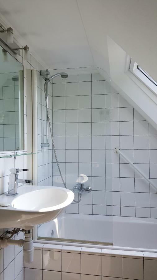 Vakantiewoning Deend 라런 외부 사진